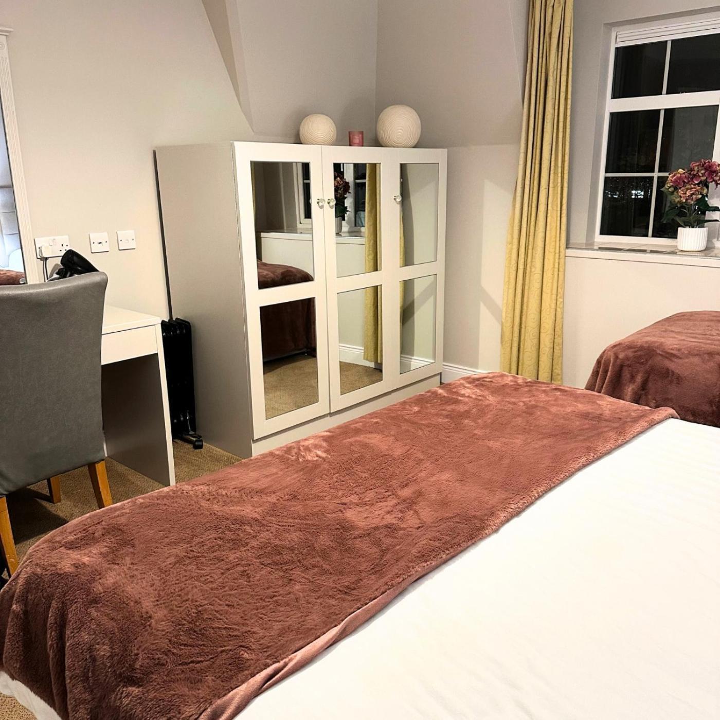 Spacious 2 Bedroom Apartment In Cill Airne Esterno foto